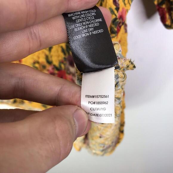 Torrid Top Womens Size 2X Smocked Gauze Floral Tunic Colorful Boho Stretch - Picture 3 of 8